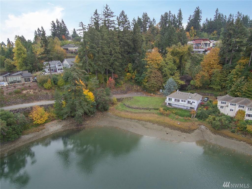 915 Shorecliff Rd - Photo 1