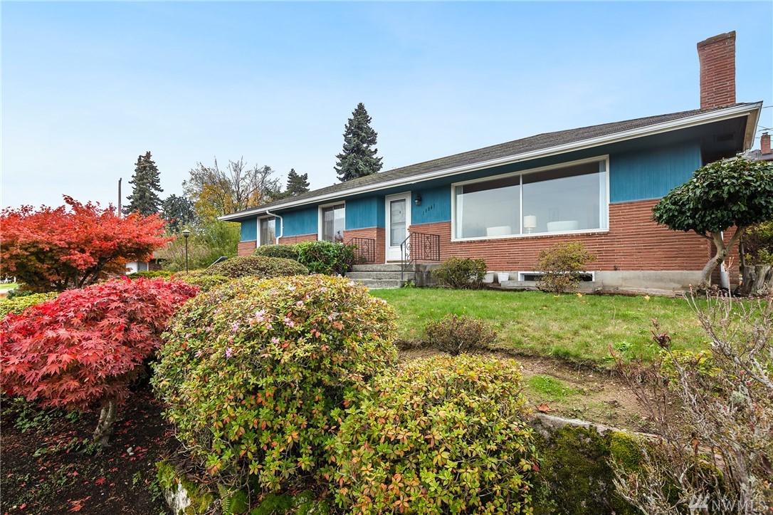 10841 Forest Ave - Photo 1