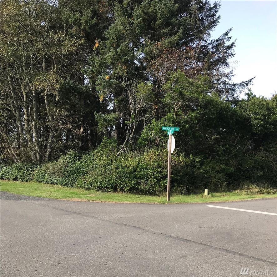 801 Anchor Ave - Photo 1