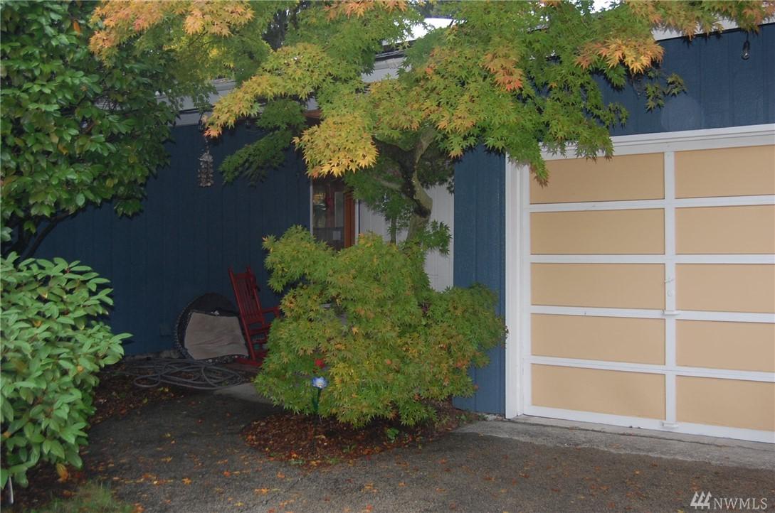 15314 21st St - Photo 1