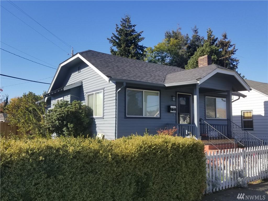 105 Wells Ave - Photo 1