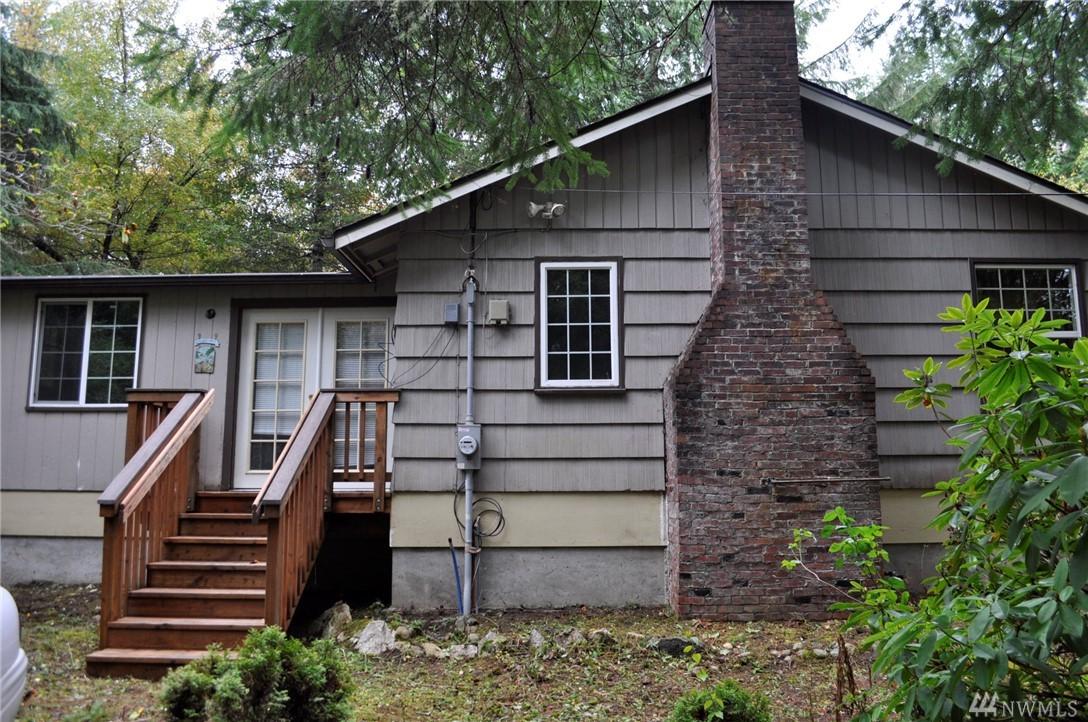 910 Trails End Dr - Photo 1