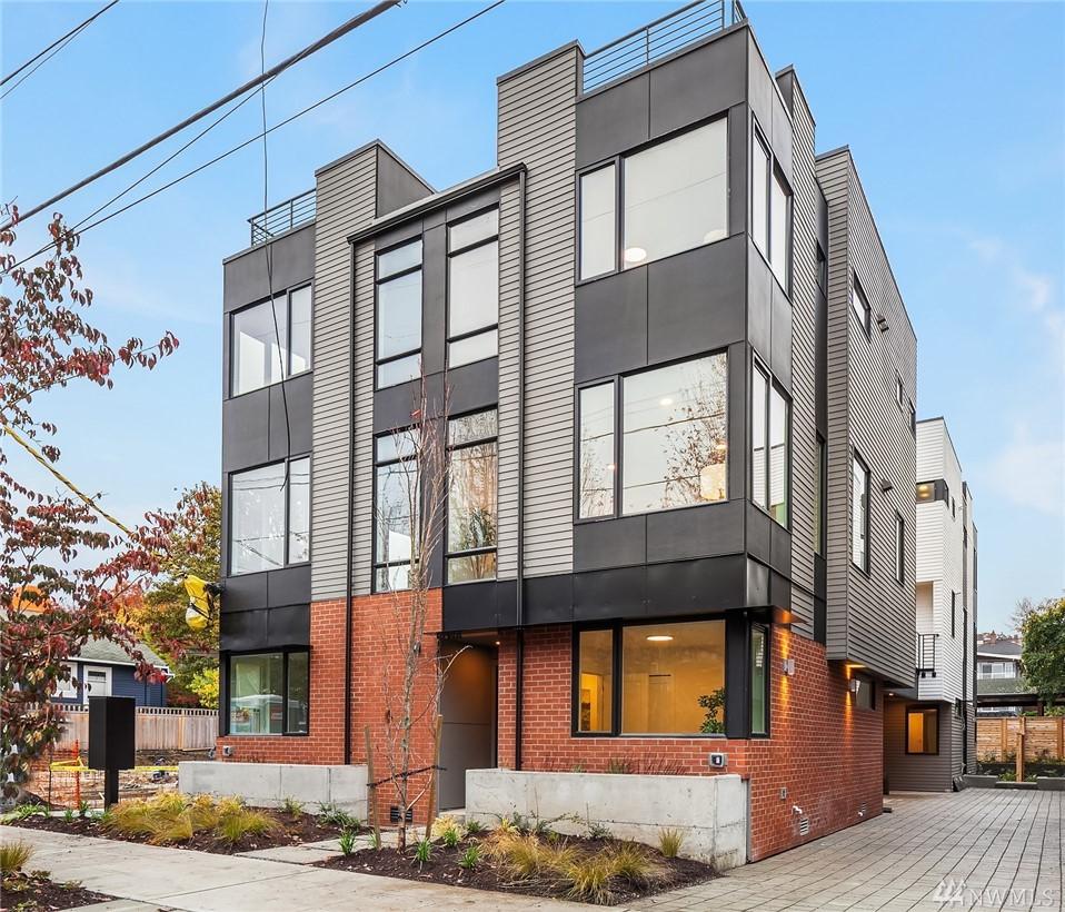 414 10th Ave - Photo 1