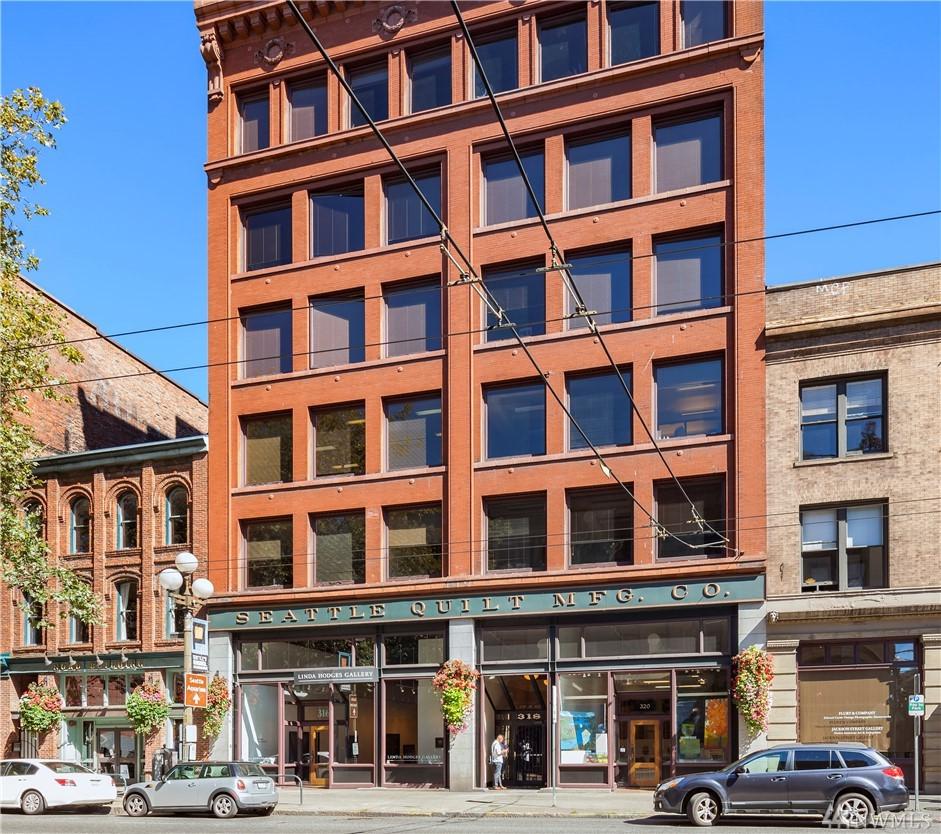 318 1st Ave - Photo 1