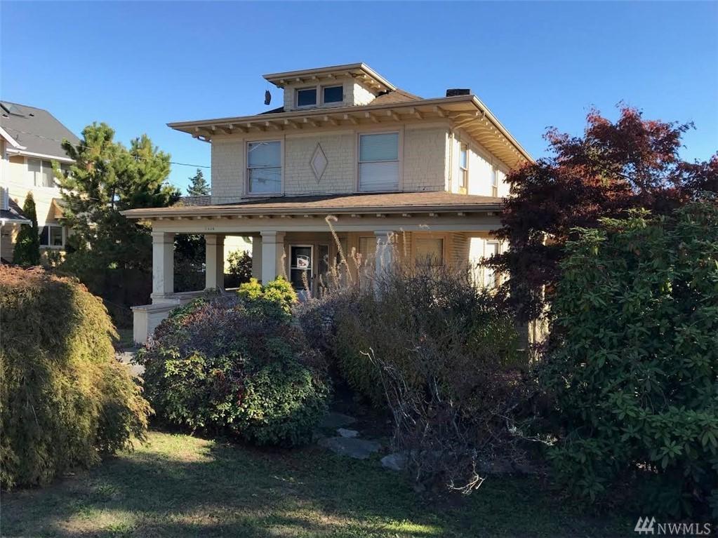 7508 43rd Ave - Photo 1