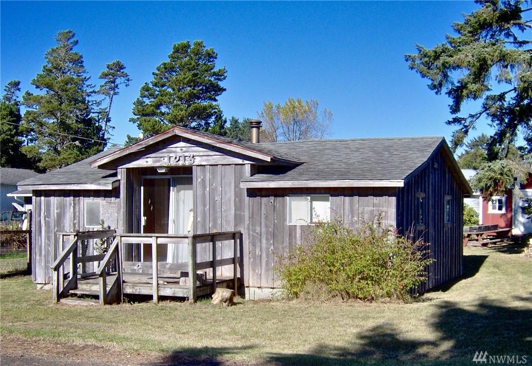 1213 269th Place - Photo 1