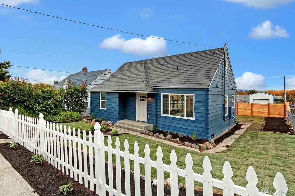 13544 35th Ave - Photo 1