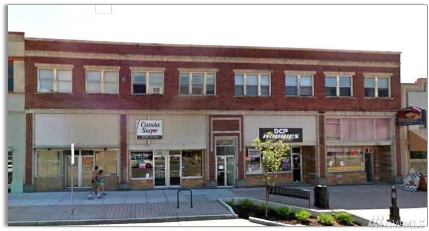 1242 Commerce Ave - Photo 1