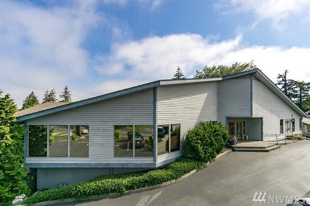 520 Whidbey Ave - Photo 1