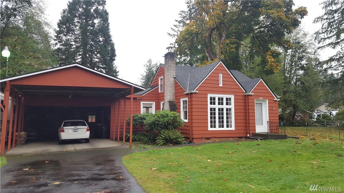 1927 33rd Ave - Photo 1