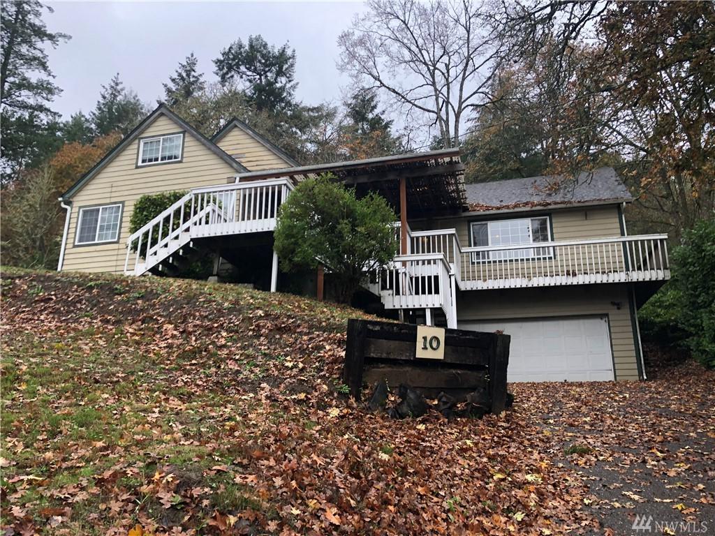 10 Adams Ave - Photo 1