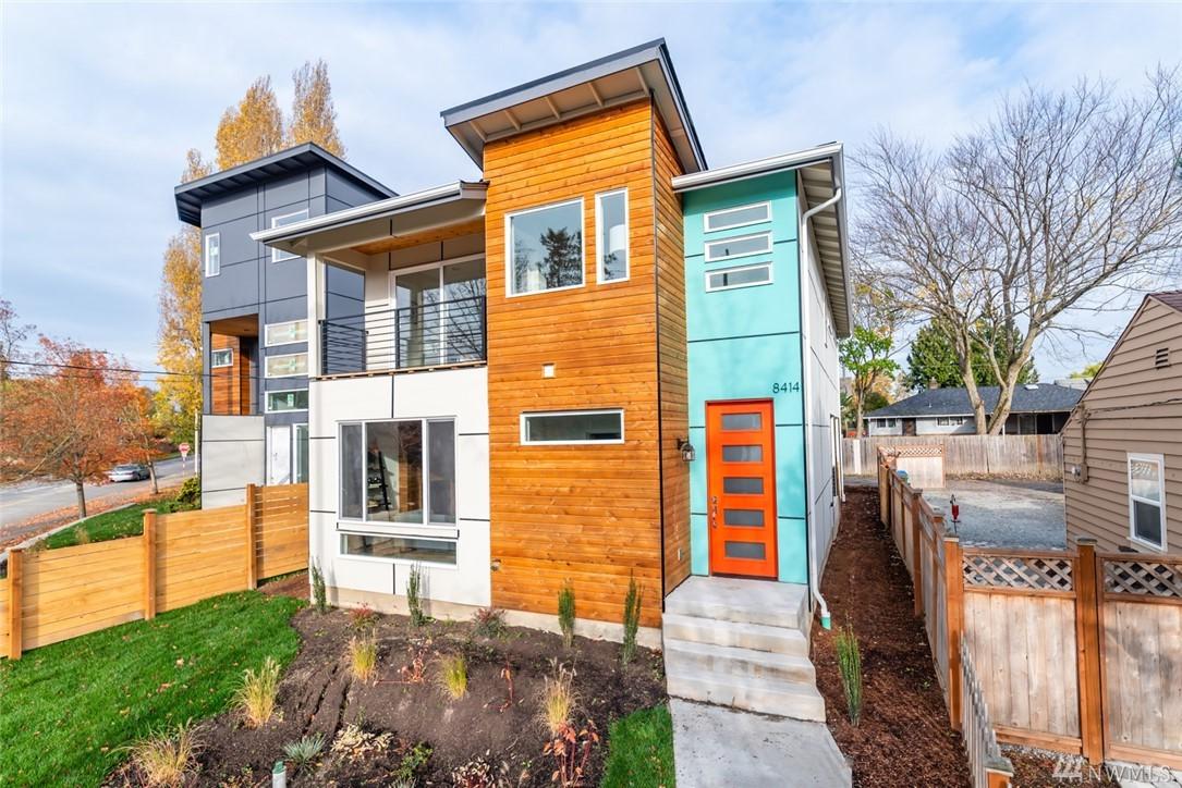 8418 Seward Park Ave - Photo 1