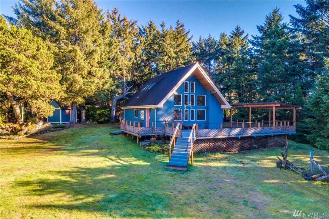 18007 Pacific Wy - Photo 1