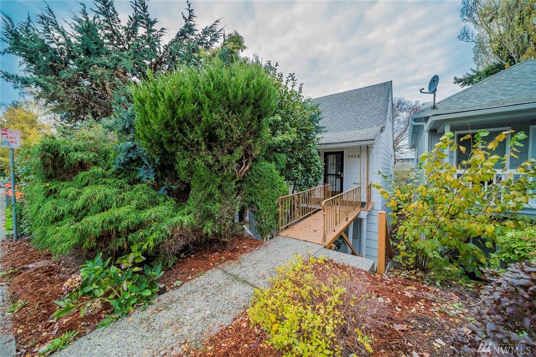 3408 Rockefeller Ave - Photo 1
