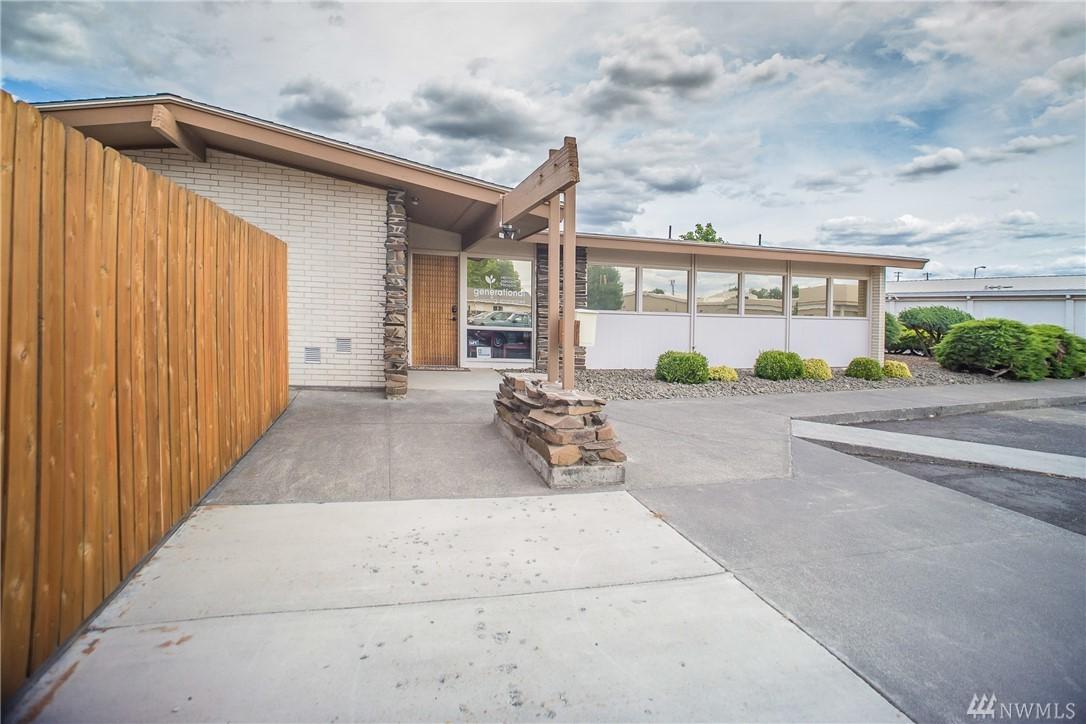 445 Cedar Blvd - Photo 1