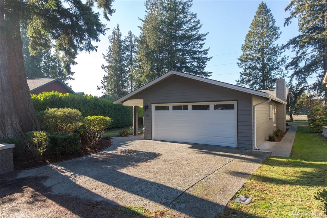 146 Sunset Place - Photo 1