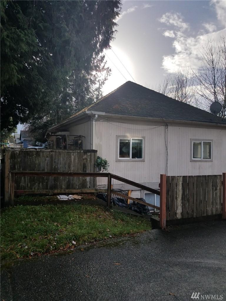 4113 37th Ave - Photo 1
