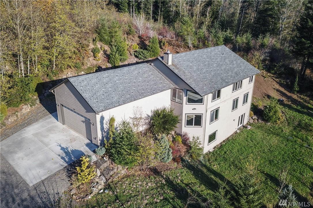 132 Hawkstone Rd - Photo 1