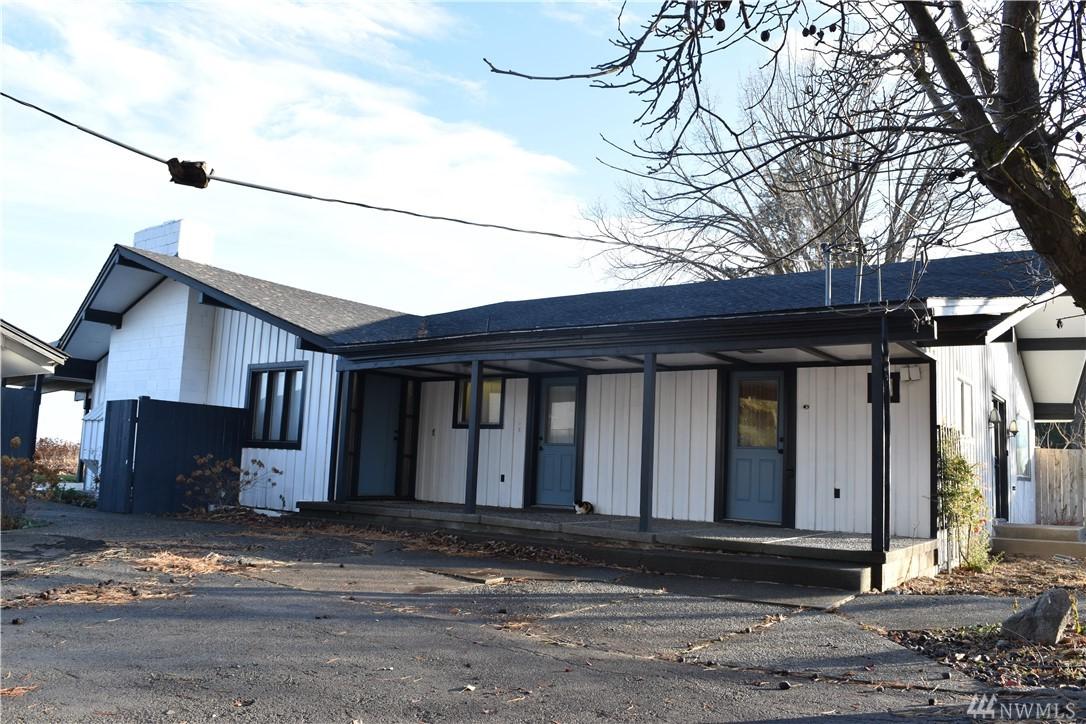 801 Hinman Rd - Photo 1