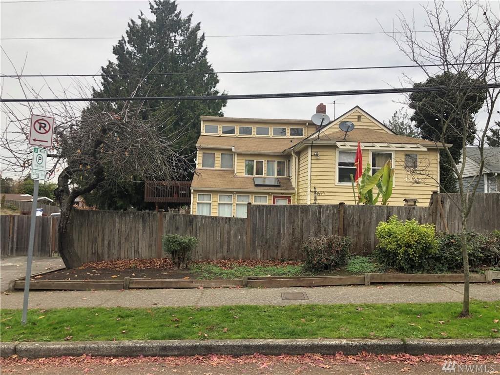 4202 Myrtle St - Photo 1