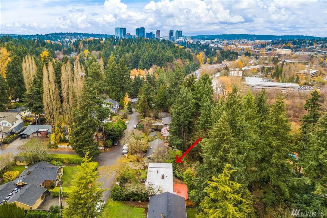 2106 109th Ave - Photo 1