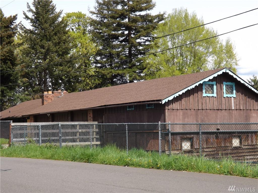 430 Maple Ave - Photo 1