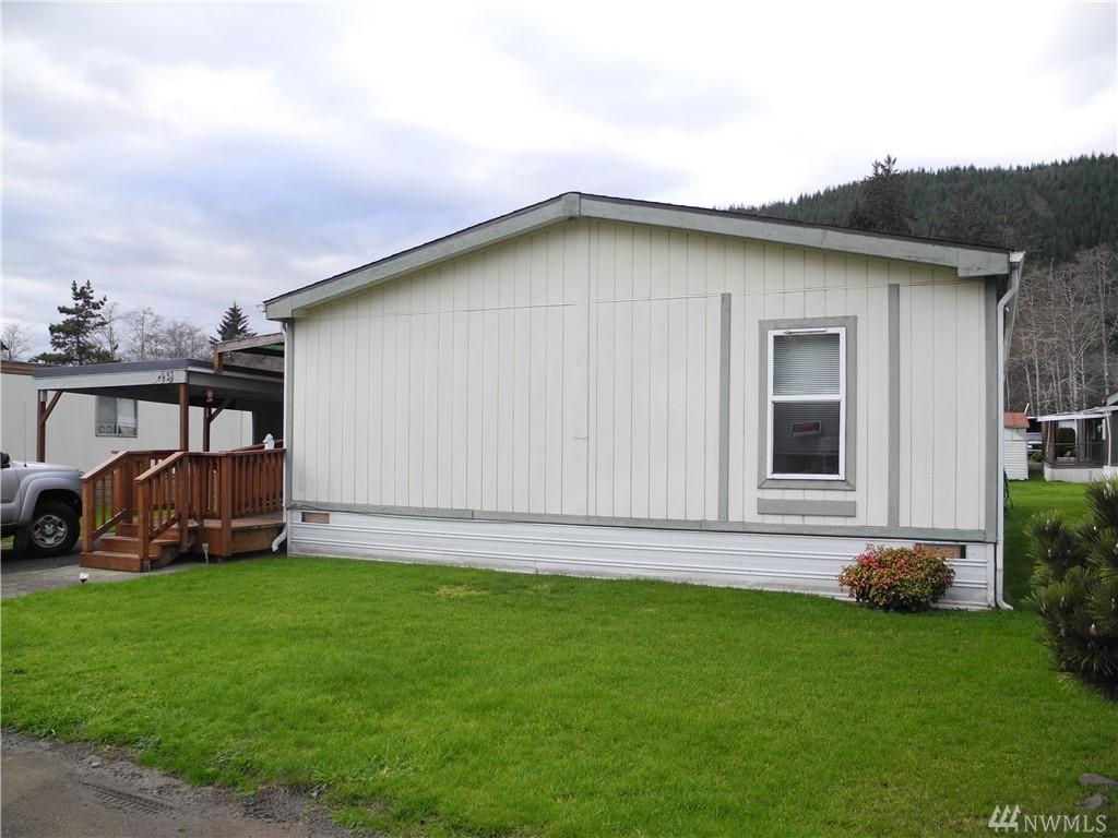 850 Crescent St - Photo 1