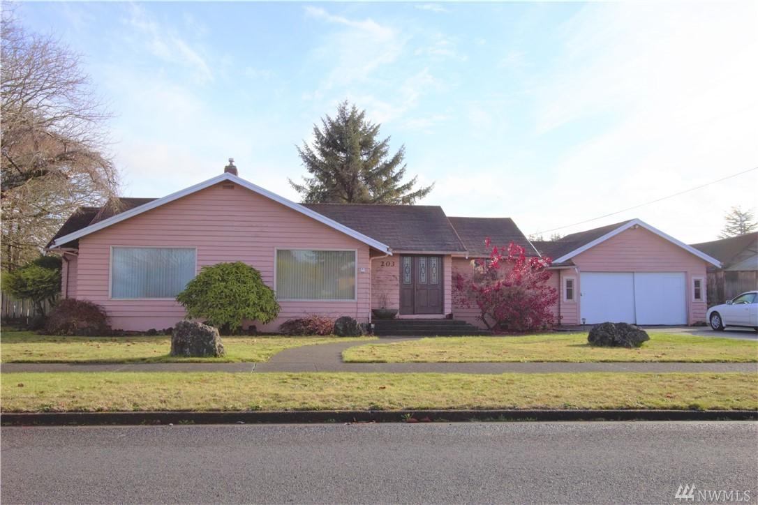 203 G St - Photo 1