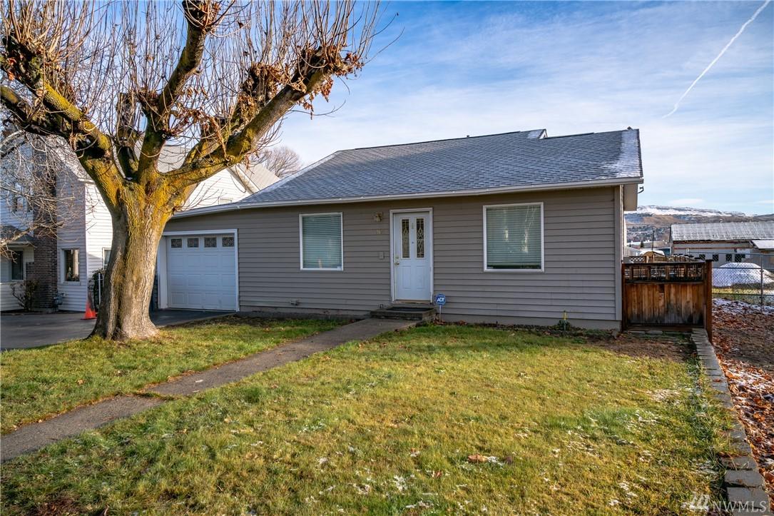 1405 Tacoma St - Photo 1