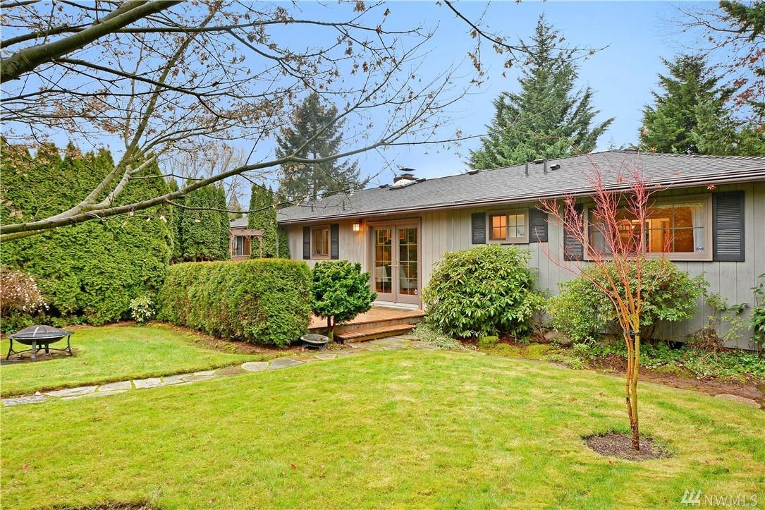 2422 Jones Ave - Photo 1
