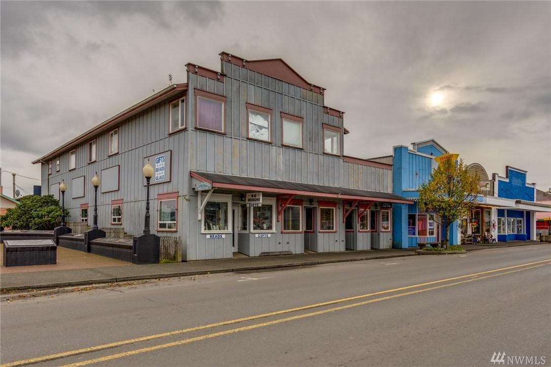 304 Pacific Ave - Photo 1