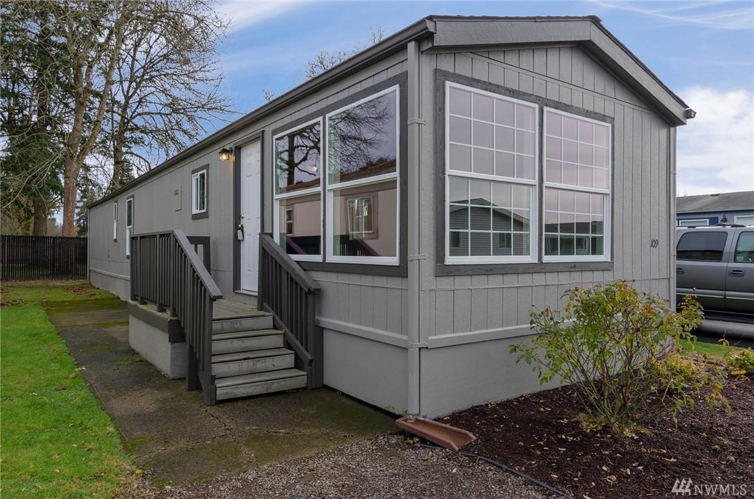 300 7th Ave - Photo 1