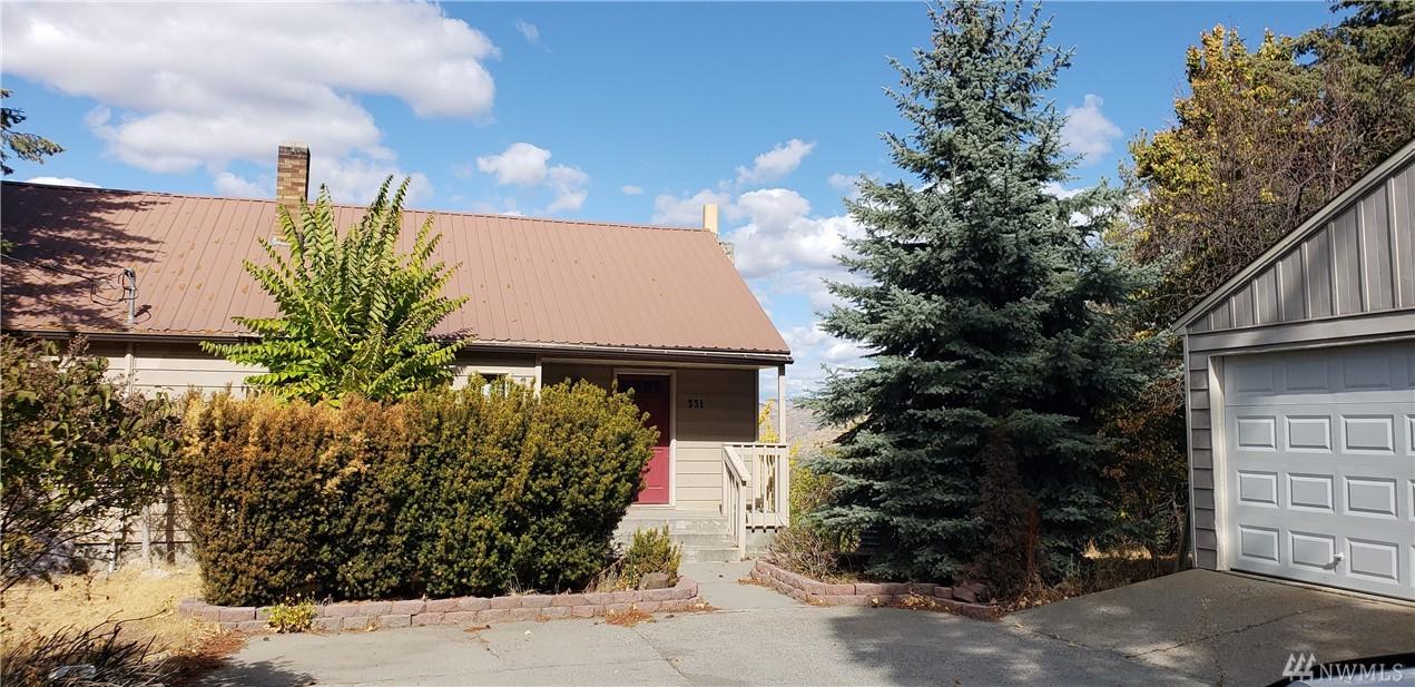 331 Banks Ave - Photo 1