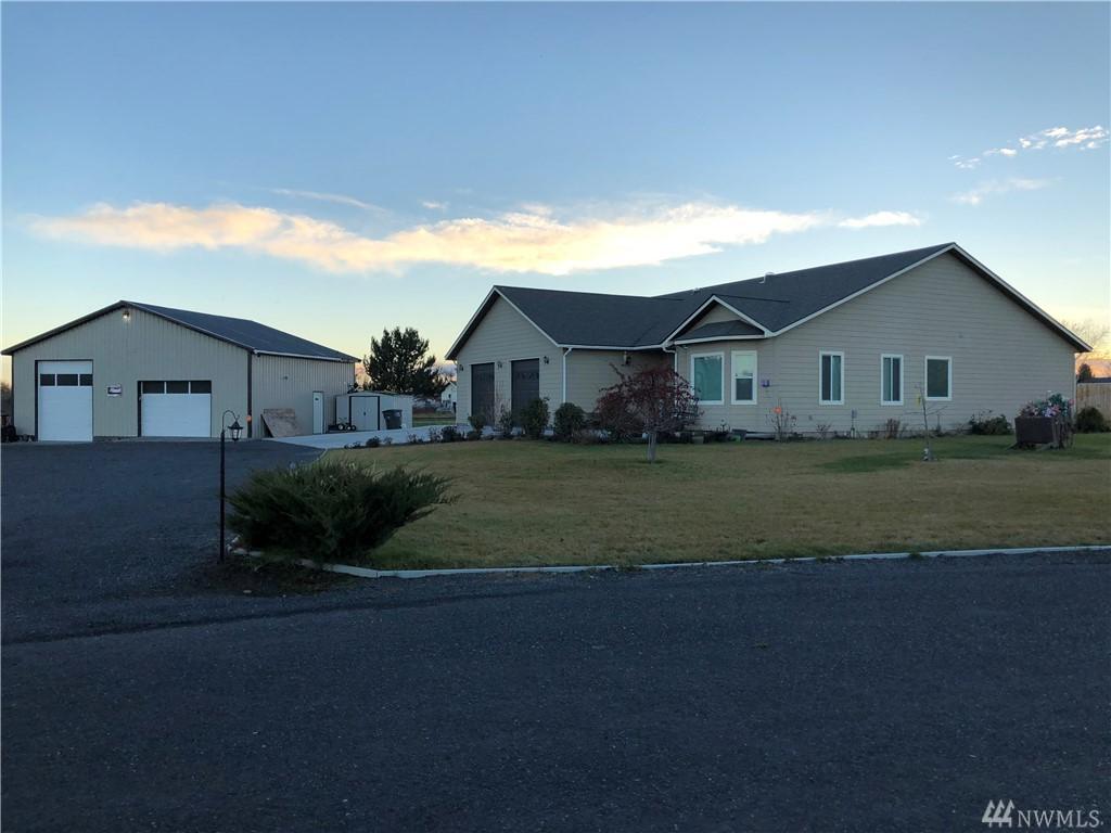 11213 Montezuma Dr - Photo 1