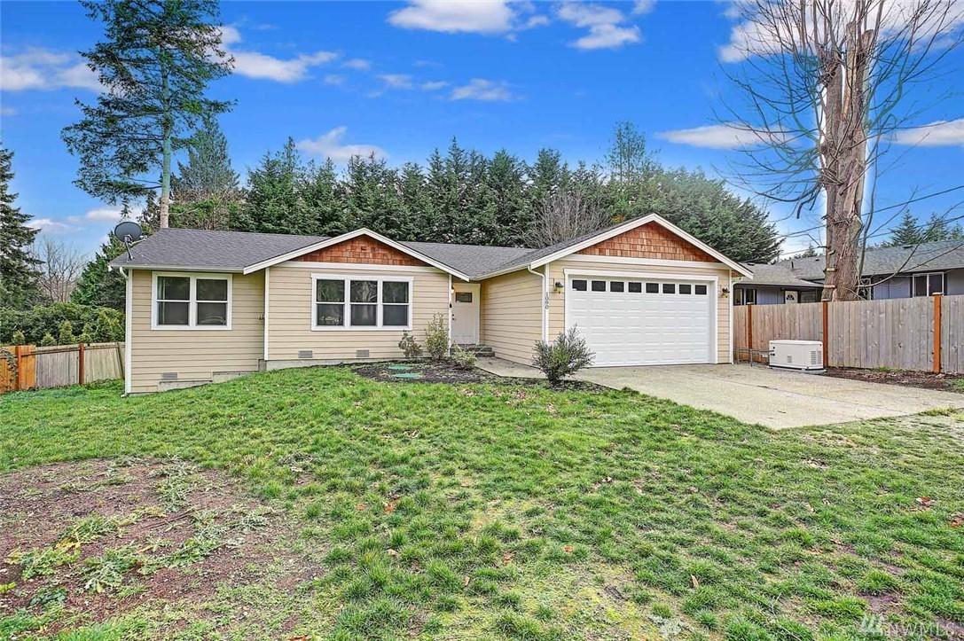 1090 Idlewood - Photo 1