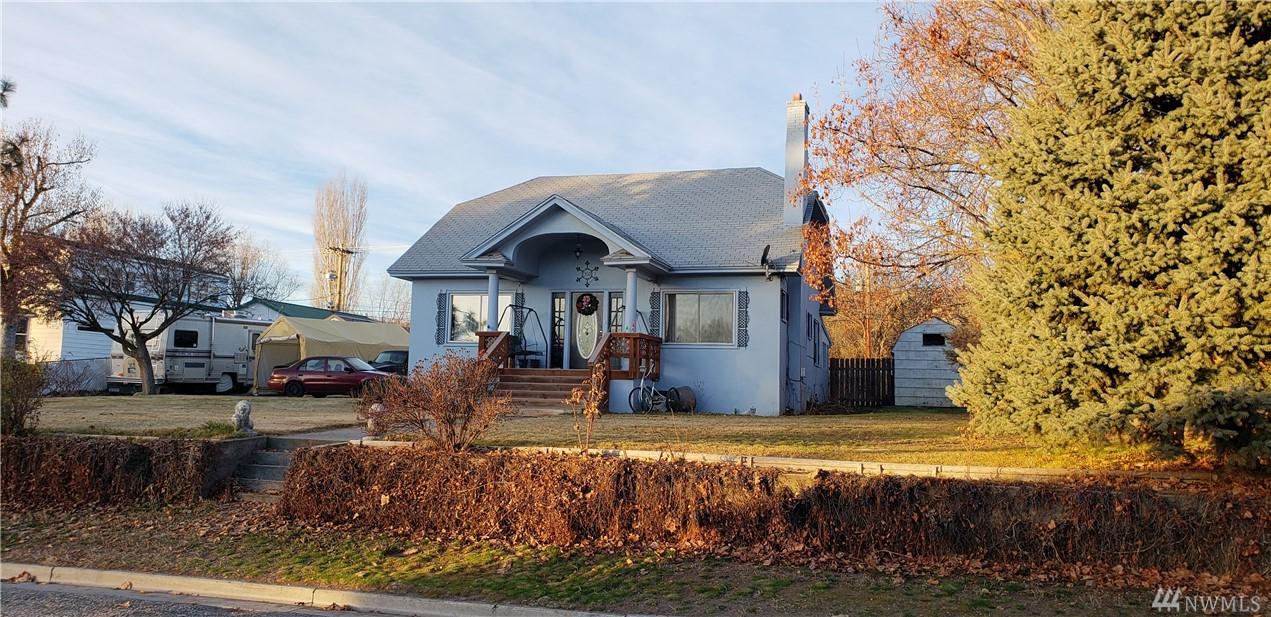 310 Douglas St - Photo 1