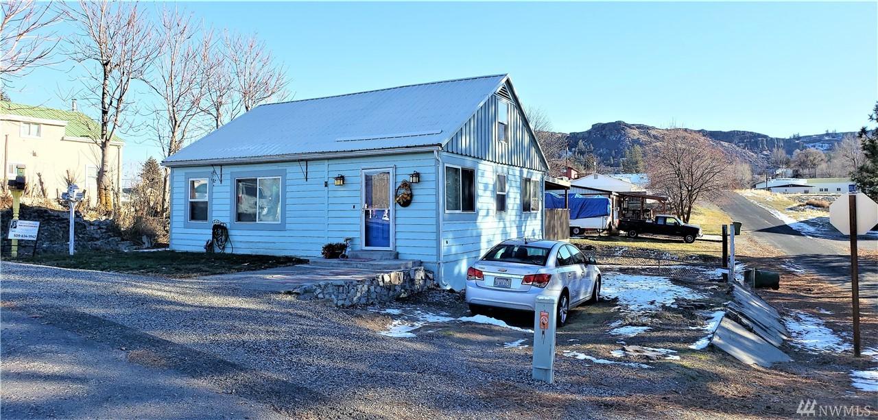 2 Grand Ave - Photo 1