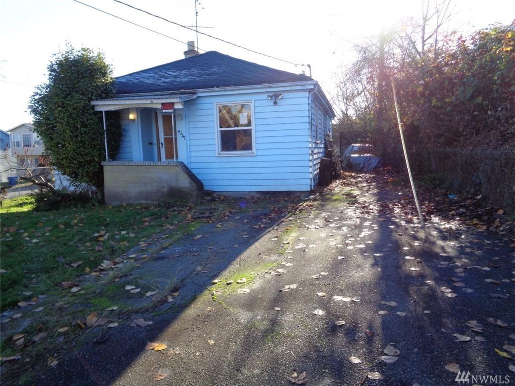 4329 Holden St - Photo 1