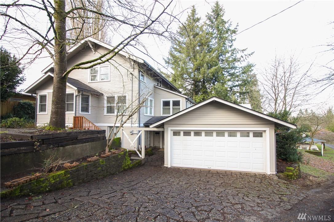 526 18th Ave - Photo 1