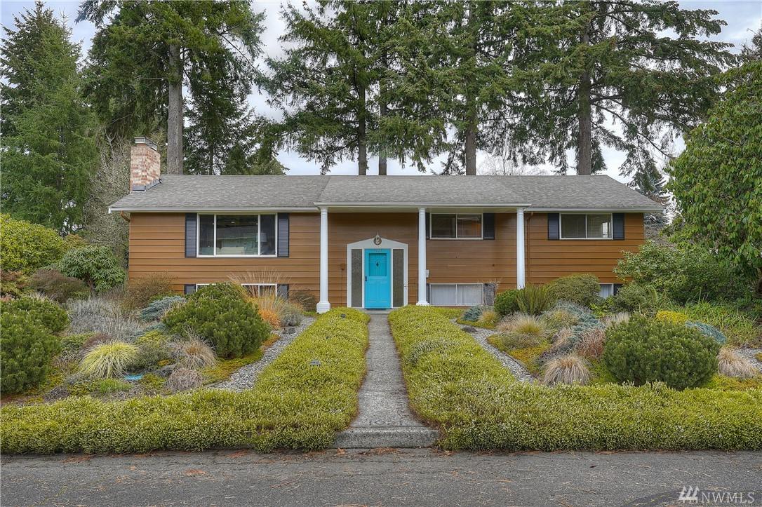 1021 Broadview Dr - Photo 1