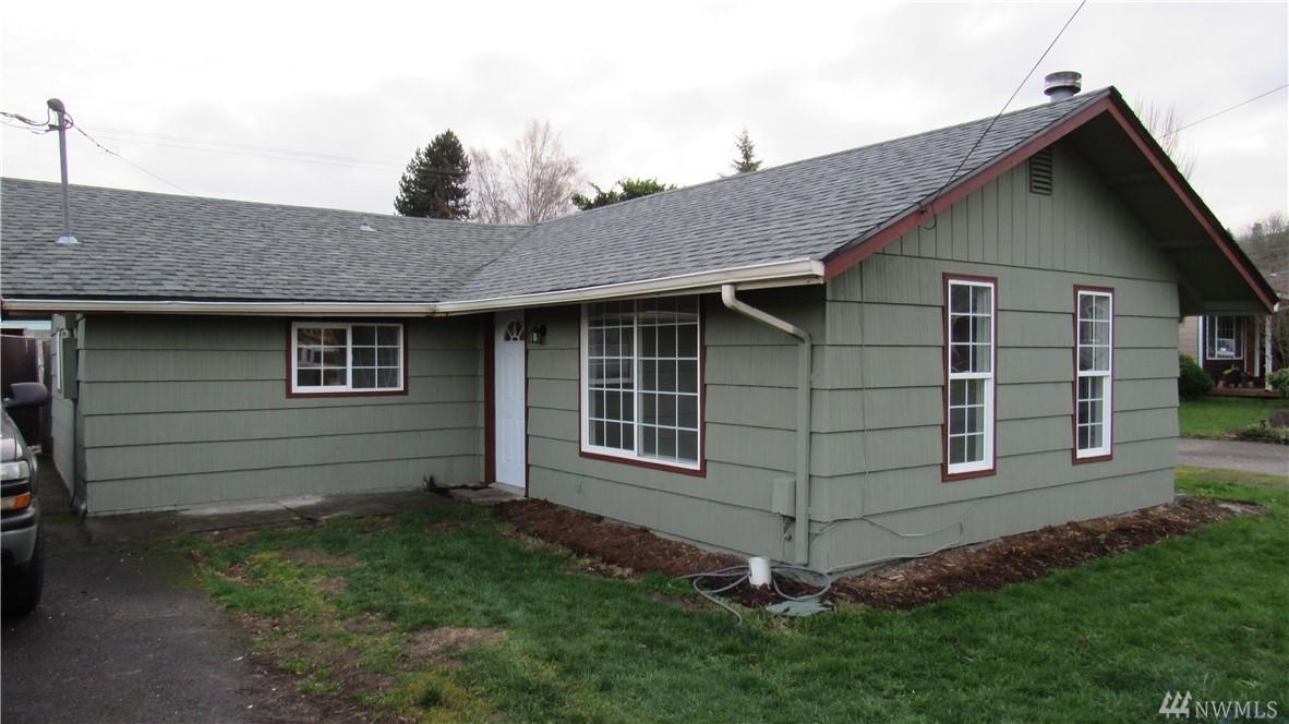 209 John St - Photo 1