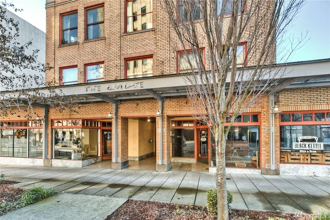 744 Market St - Photo 1
