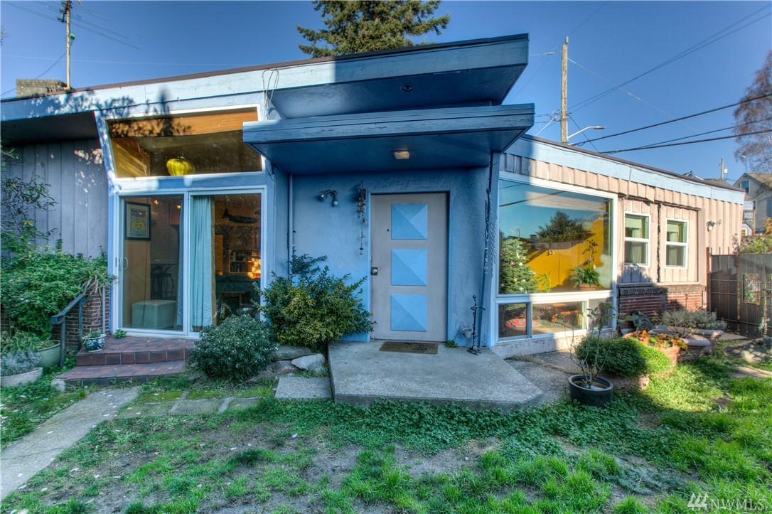 5509 34th Ave - Photo 1