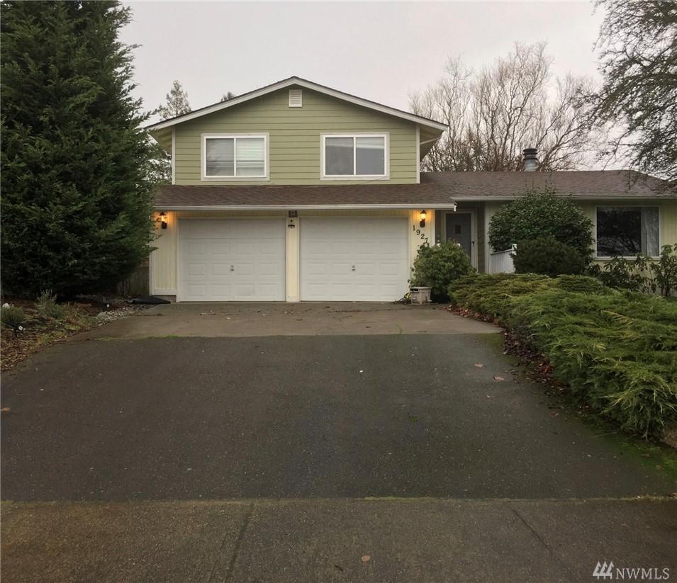 1927 64th Ave - Photo 1