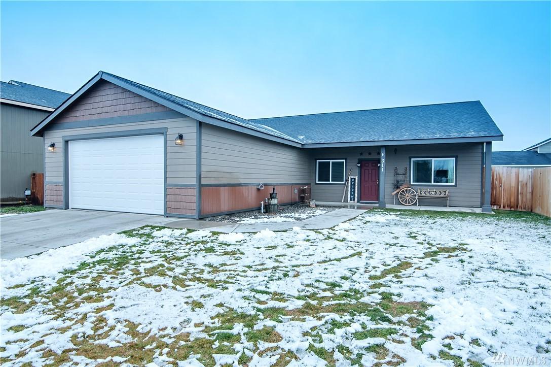 311 28th Ave - Photo 1