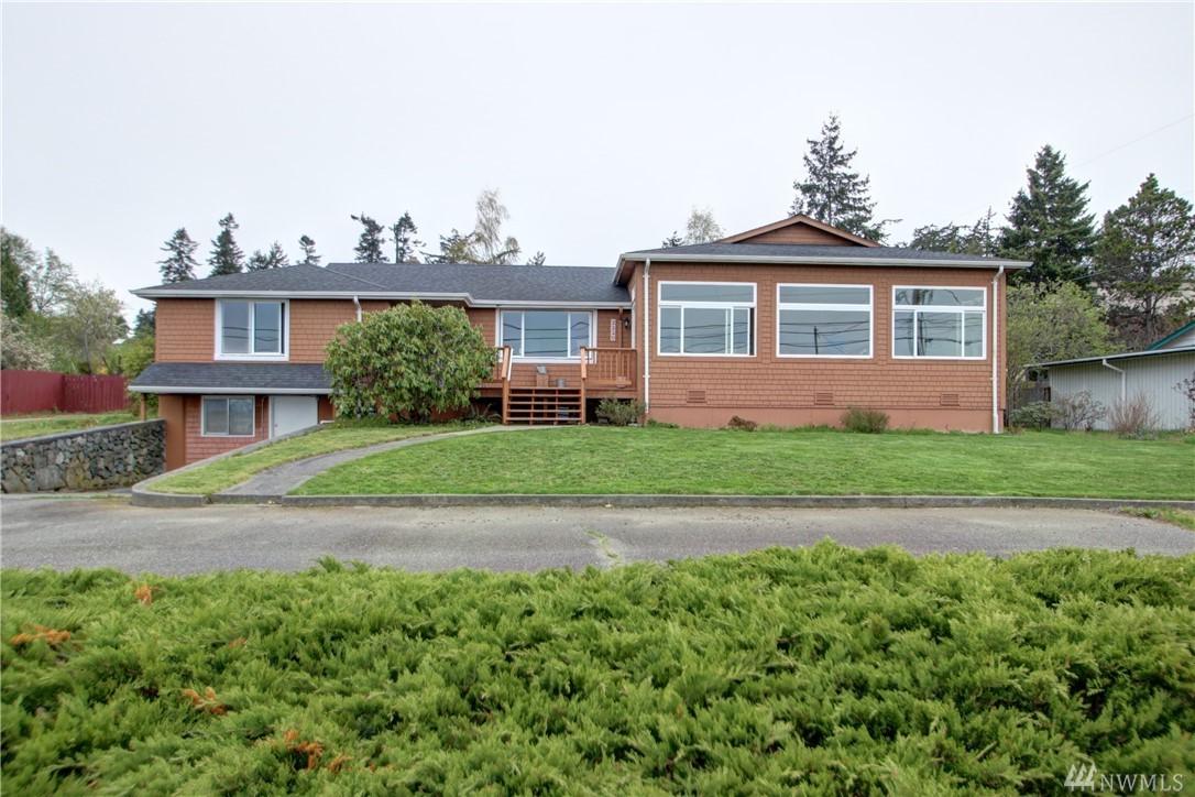 2220 J Ave - Photo 1