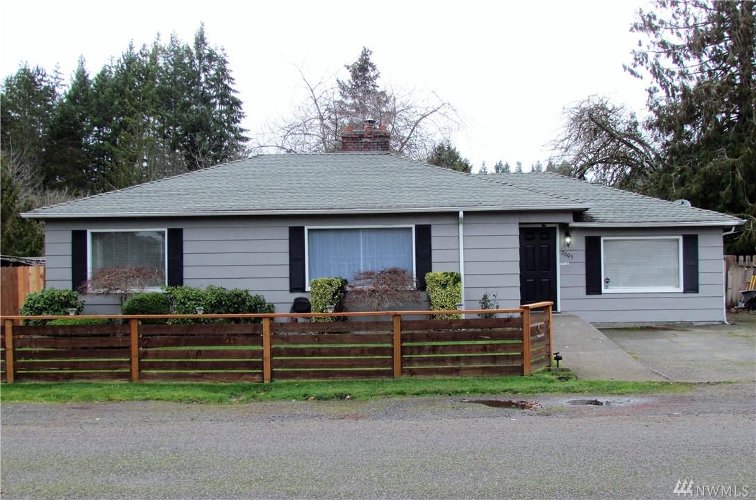 2605 Seward Ave - Photo 1