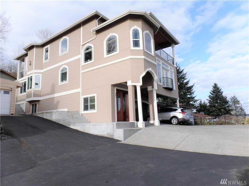 361 Lind Ave - Photo 1