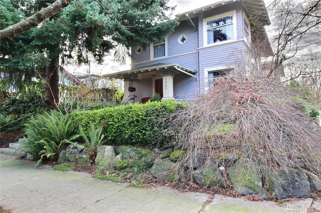 1701 John St - Photo 1