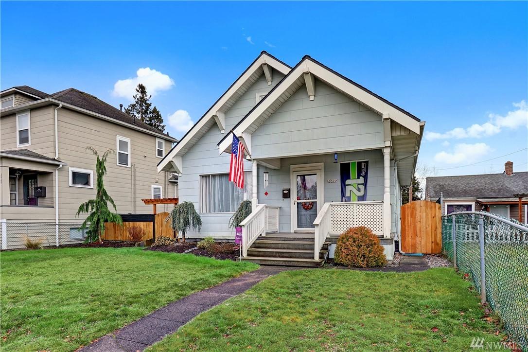 2022 Rainier Ave - Photo 1